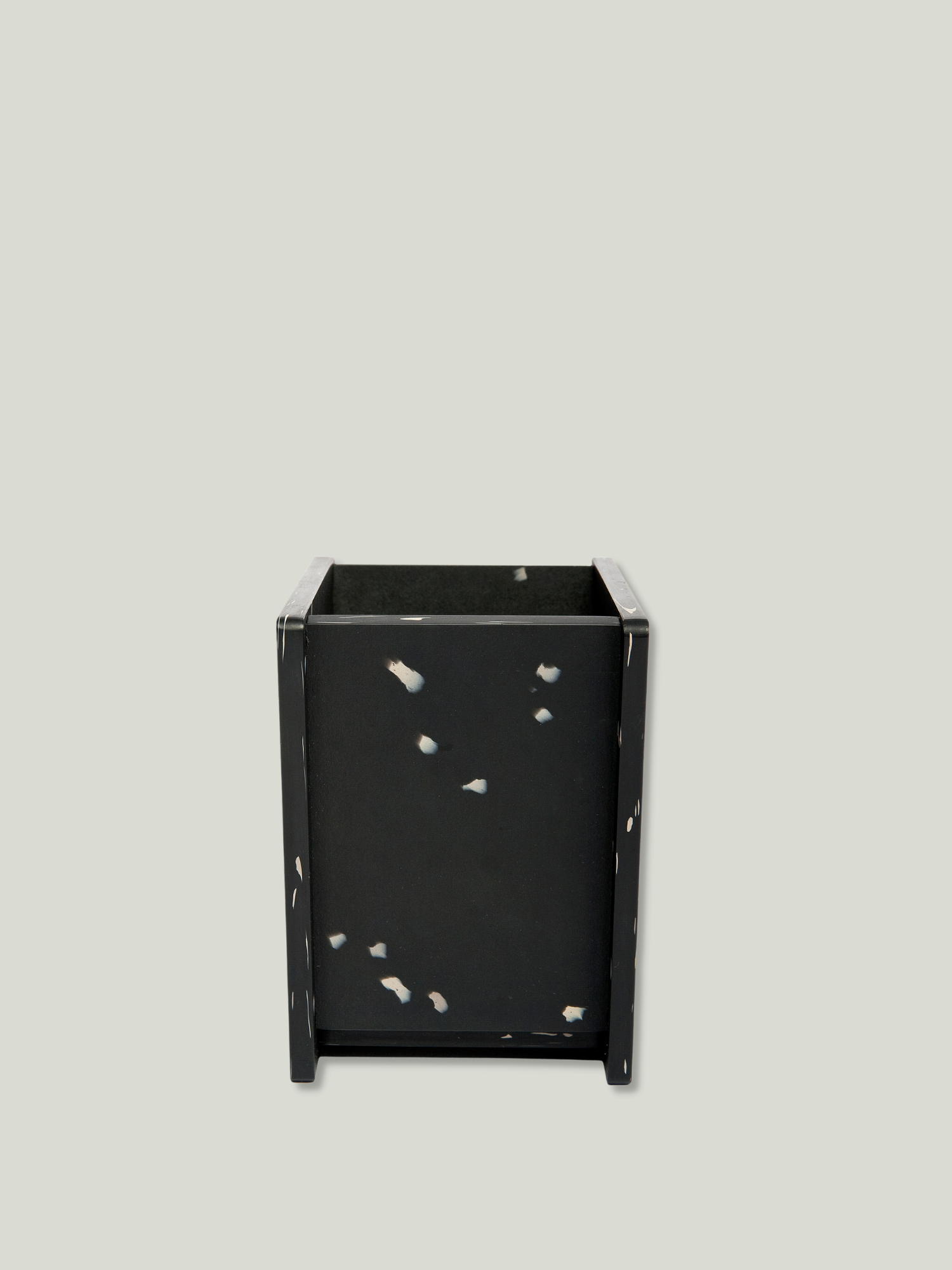 Set da scrivania di design in plastica riciclata Regenesi